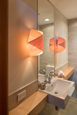 Seaview Escape bathroom