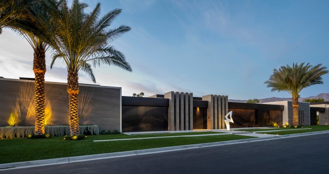Serenity Indian Wells modern California desert mansion