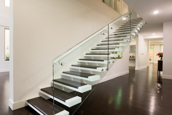 Flying+Glass+%26+Steel+Stairs