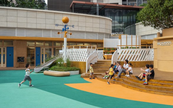 21_Outdoor Stage & Planting Area