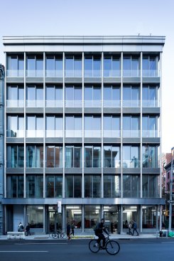 Located in Manhattan's SoHo neighborhood, the design for this 50,000 sf condominium is a contemporary interpretation of the district's cast iron façades.