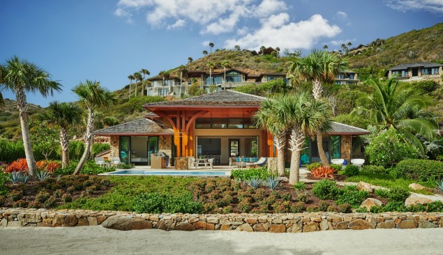 Cheemaun Beach Villa by OBMI Architecture Firm