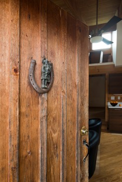 GriD Highland House_reclaimed door detail