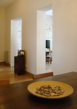 Load bearing wall