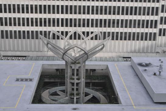 The Tulip, a 1981 Portman-designed sculpture (and walkway) that connects the hotel to the Embarcadero Center