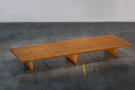 Banquette Tokyo (1955)Charlotte Perriand