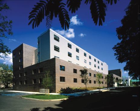 The+mostly-brick+exterior+of+the+neighborhood-facing+volumes+help+Stabile+Hall+relate+to+its+community.+