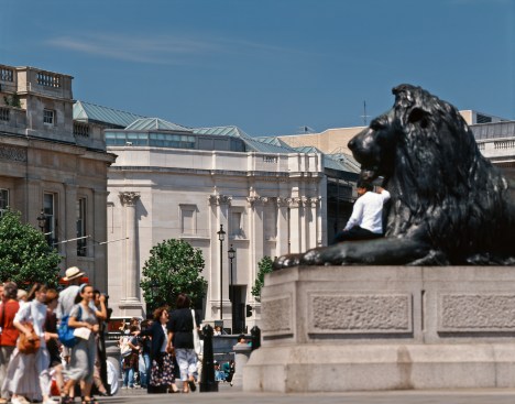 Trafalgar Square, Sainsbury Wing, National Gallery.