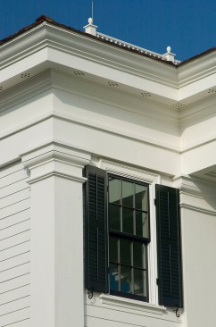 Detail at corner pilasters at Chadsworth Cottage