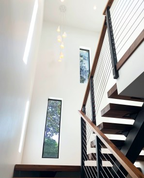 Viewrail floating staircase with Cable