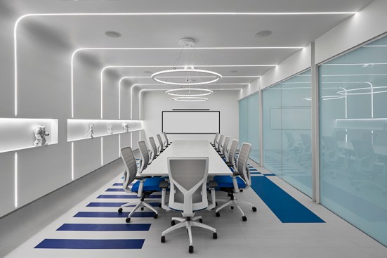 Cafe'Bytes Conference Room with Privacy Glass