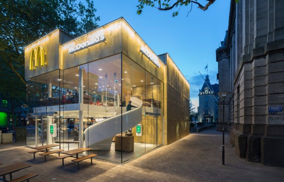 McDonald's Rotterdam - spiral staircase