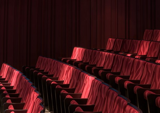 The 2236-seat Opera House is arranged in the form of a horseshoe with three circled balconies. This theatre is suitable for Western opera, with an orchestra of over seventy musicians.