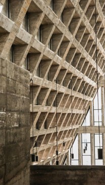 Concrete facade and lighting system 