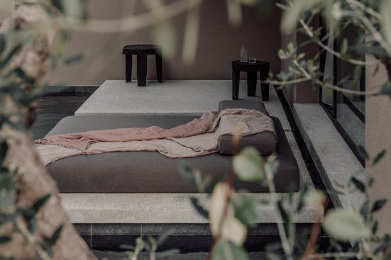 Art Director: Visionalphabet Interior stylist: Priszcilla Varga