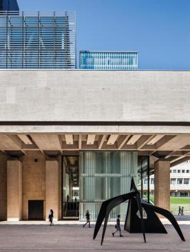 Glass+elevator+connecting+the+old+and+new+structures.