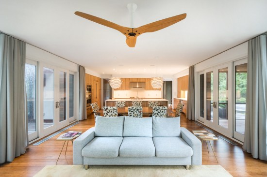 Kitchen/dining/living