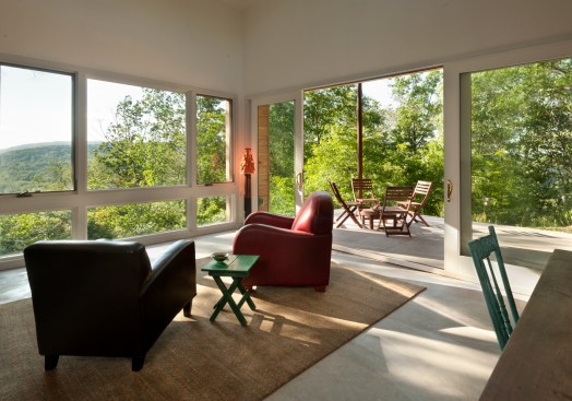 GriD Ridge House_view form living to porch