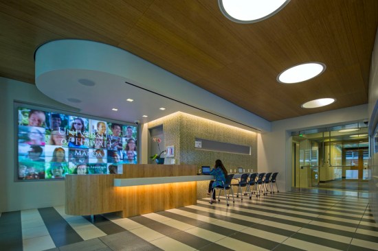 Entrance+Lobby+-+Provides+a+help+desk%2c+university+communications%2c+student+postings%2c+and+current+events.