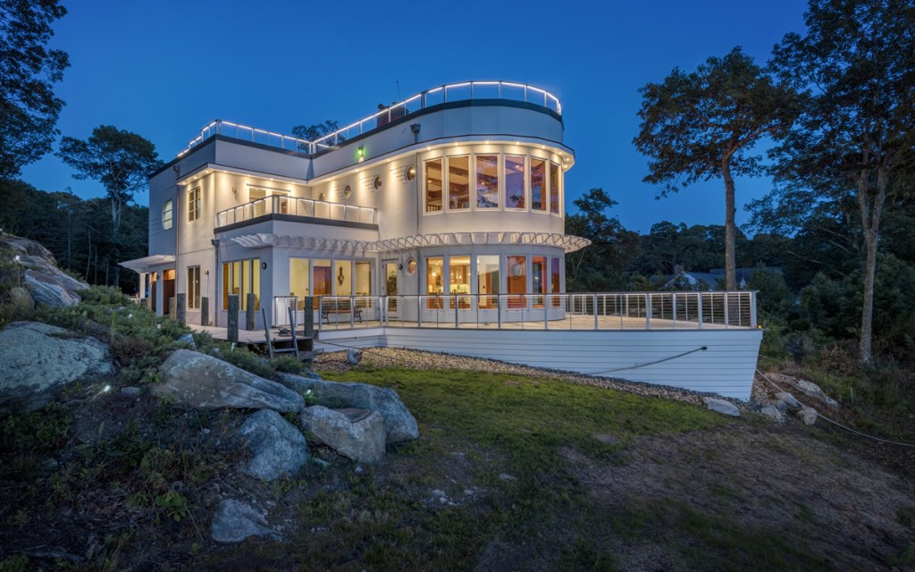 Nat Rea Photography | Courtesy Feeney Inc.