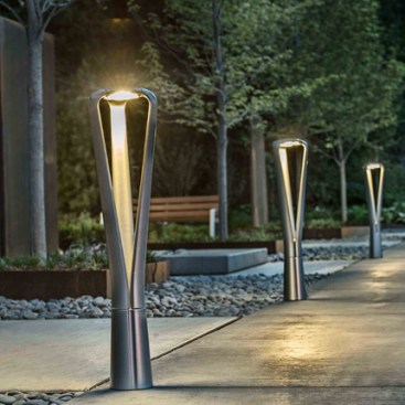 Landscape Forms' FGP Path Light Bollard