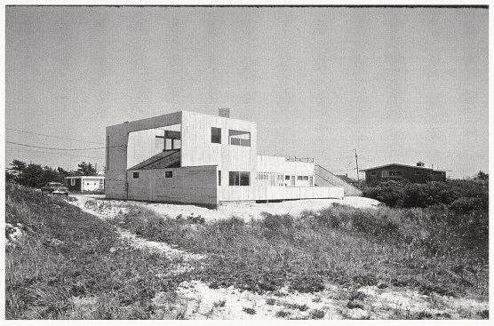 Franklin D. Israel (American, 1945– 96).Snellhouse, Amagansett, New York, 1972, view from northwest. Getty Research Institute, Los Angeles, Israel Papers