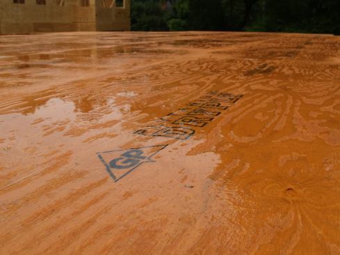 Georgia-Pacific. DryPly plywood subfloor has a water-repellant coating that absorbs up to 40% less water during the normal construction cycle than uncoated plywood, the maker says. Backed by a lifetime limited warranty, the product is also SFI certified. 800-284-5347.
www.gp.com.
–V.M.