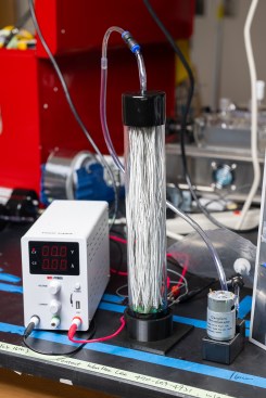 Georgia Tech's bank tube–inspired direct air capture system.