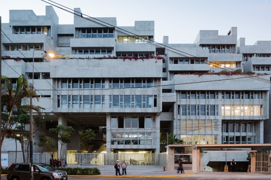 Grafton Architects, Universidad de IngenierĂa y TecnologĂa, Lima, Peru (2015)