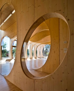Cutouts in the interior columns create additional sightlines to the outdoors.