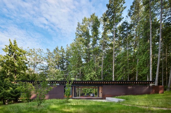 Henry Island Guesthouse. San Juan Islands, Washington. Bohlin Cywinski Jackson. © Copyright 2022 Benjamin Benschneider All Rights Reserved. Third party image use may be arranged by contacting Benjamin Benschneider. bbenschneider@comcast.net