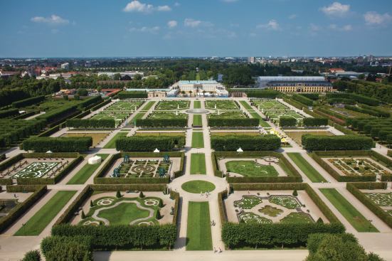 The schloss straddles the central axis of Martin Charbonnier’s parterre-filled Baroque garden.