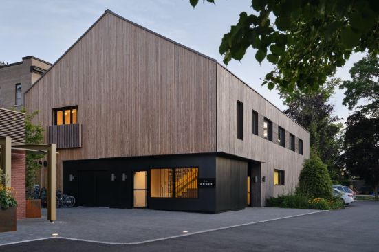 Giannone Petricone Associates chose Kebony for The Royal Annex, Photo by Doublespace