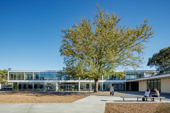 College of Marin, Kentfield, California
Architects - Mark Cavagnero Associates / TLCD