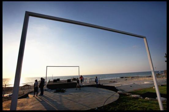 On the Way to the Sea



Part of the second Bat Yam biennale of landscape urbanism in Israel, this unfolding series of public spaces—including picnic and performance areas, and a sunbathing deck—connects the town of Bat Yam to the seashore.