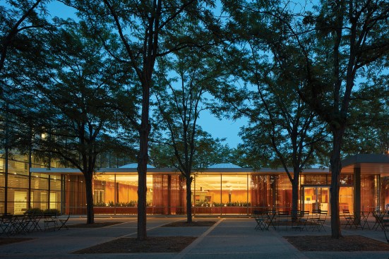 Eero Saarinen's Irwin Conference Center