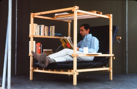 Ken Isaacs' Superchair (1967) was the first subject in a series of build-it-yourself articles the designer published in Popular Science magazine from 1968 to 1972.