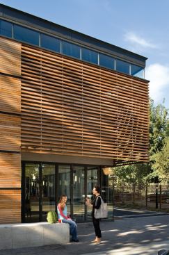 J. Yale Sculpture Building and Gallery, New Haven, Conn.


ARCHITECT: KieranTimberlake Associates, Philadelphia


COMPLETED: September 2007


OF NOTE: Located on a former brownfield site

