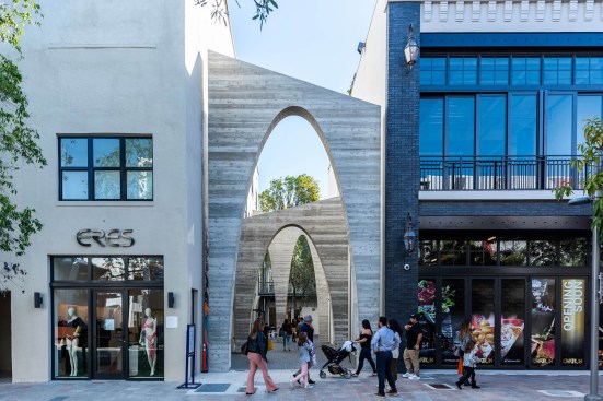 Jade Alley in Miami by Daniel Toole Architecture