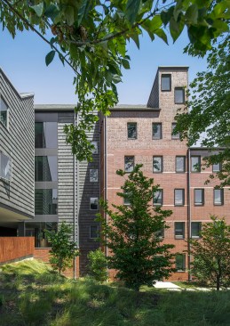 Apartment building at Lakeside