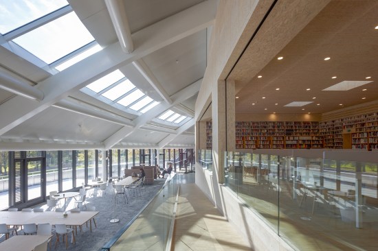 Institut Le Rosey Carnal Hall