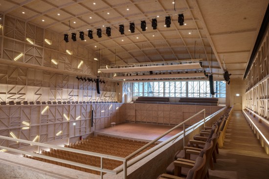 Institut Le Rosey Carnal Hall