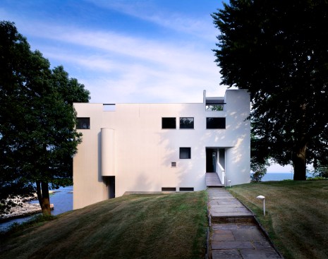 Smith House, Rowayton, Conn., by Richard Meier& Partners