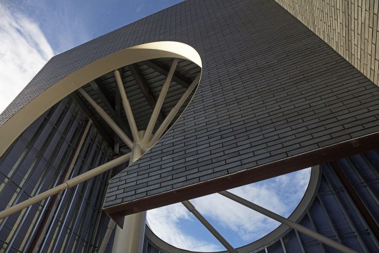 Northwest corner detail of the Moody Center for the Arts at Rice University, August 2016