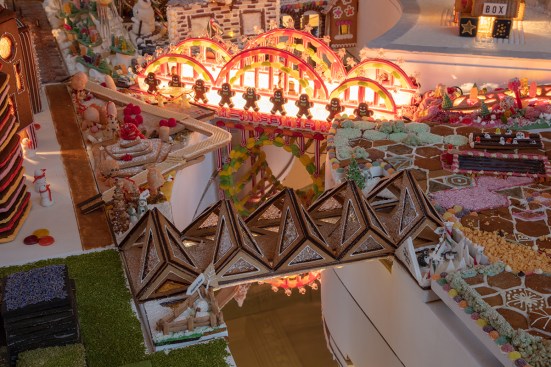 Bakewell Bridge by Hopkins ArchitectsPart of Gingerbread City 2018