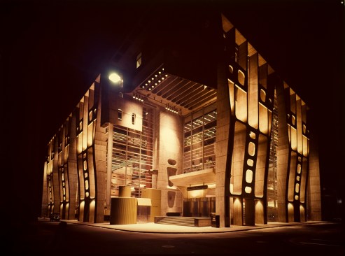 Clorindo Testa Bank of London and South America in Buenos Aires, Argentina, 1959-1966