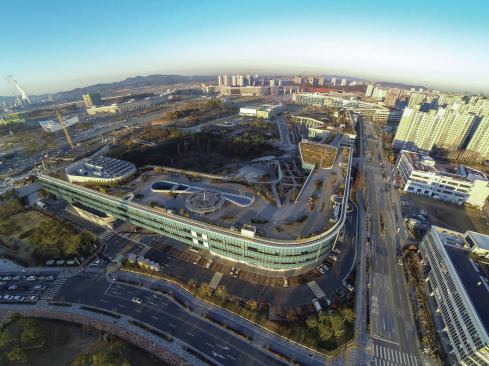 Far more than your typical green roofs, these have a distinct public role and identity within the new urban environment.