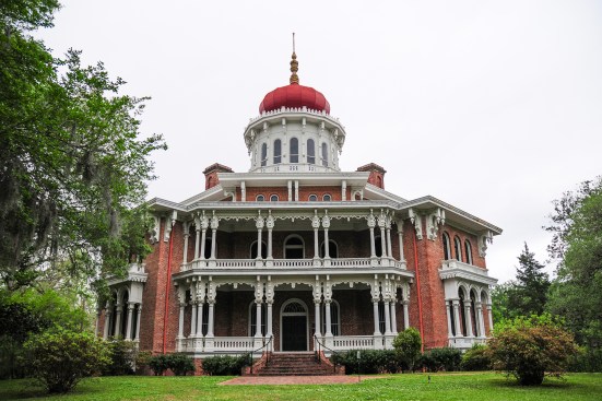 Historic Longwood Mansion in Natchez, Miss.