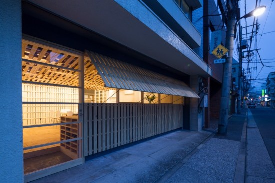 Outside facade pallet