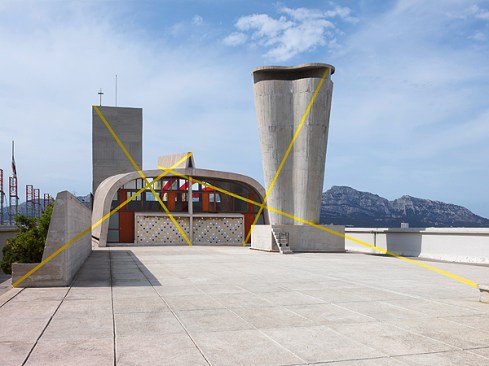 "Quatre Droites aus Trois Croisements" by Felice Varini